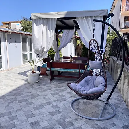 Sun 招待所 希典